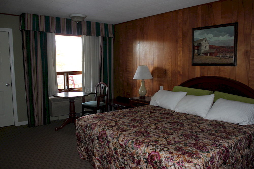 Heidi'S Inn Brewster Exterior foto